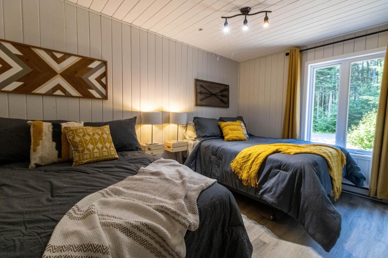 Les Chalets Tourisma - Chalet Dans Les Bois Avec Lac Prive - Le Colibri Saint-Raymond Exteriér fotografie