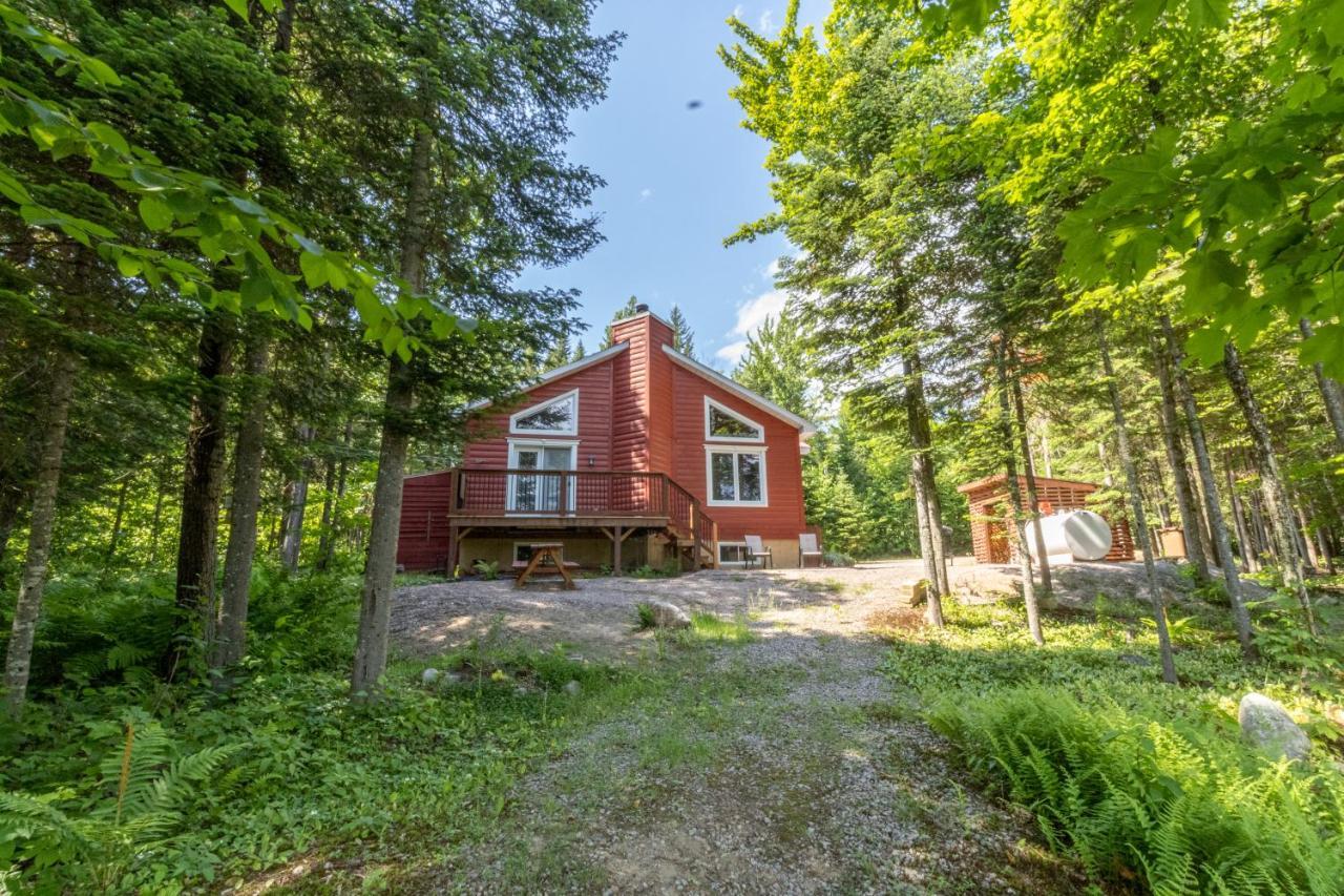 Les Chalets Tourisma - Chalet Dans Les Bois Avec Lac Prive - Le Colibri Saint-Raymond Exteriér fotografie